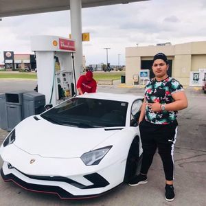 Meet your Posher, Mada